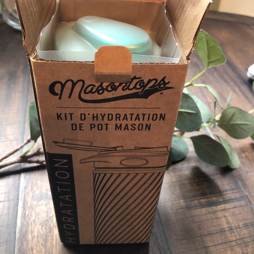 Masontops Glass water bottle w/ turquoise cover